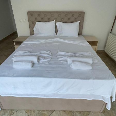 Hotel Montenegro Struga Esterno foto