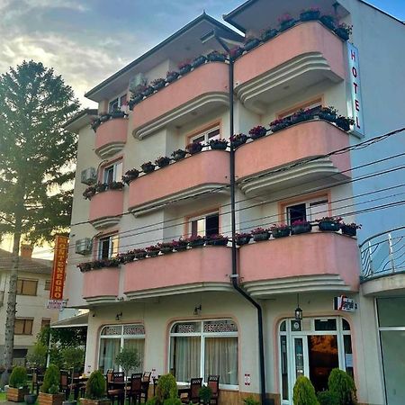 Hotel Montenegro Struga Esterno foto